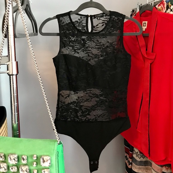 SMALL BLACK LACE BODYSUIT BY DYNAMITE - Picture 12 of 13